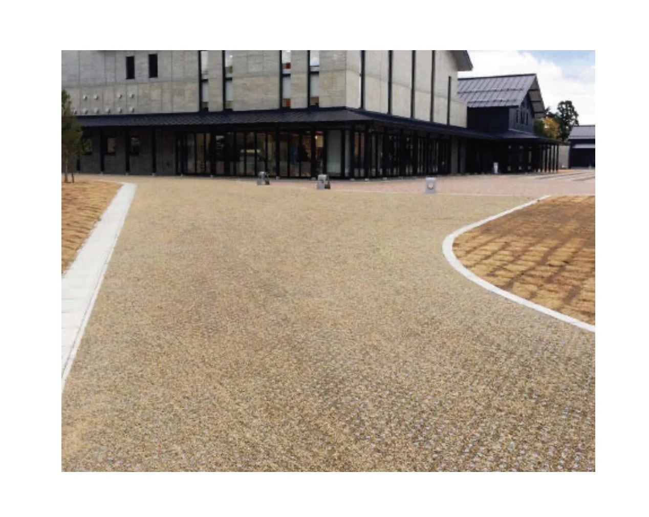 EXDECOの「ローングラベル Lawngravel」