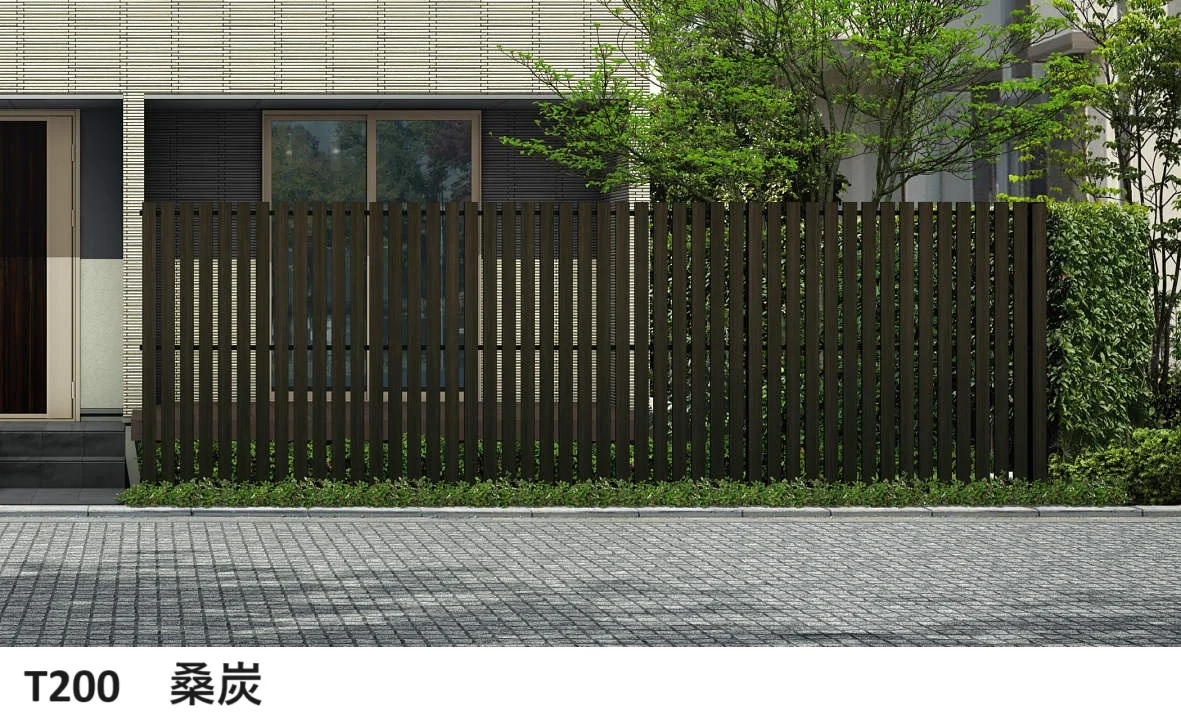 YKK APの「ルシアス スクリーンフェンス S04型 たて板格子【2025年版】」のサブ画像3